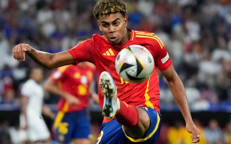 Who is Spain’s record-breaking teenager Lamine Yamal?