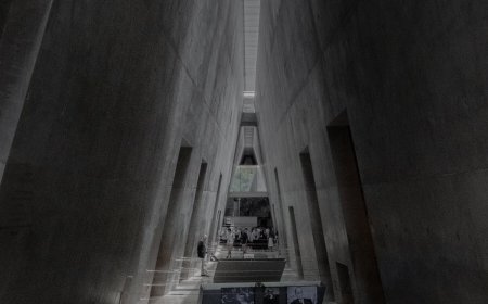 Israel’s Holocaust Memorial Is Stepping Up Efforts to Preserve Memories