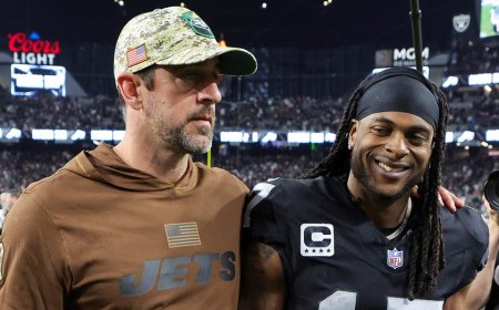 Davante Adams says Aaron Rodgers is 'in the ear' about reunion