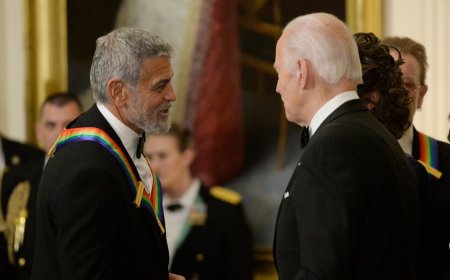 Dave Portnoy mocks George Clooney for waiting 3 weeks after fundraiser to acknowledge Biden is a ‘vegetable’