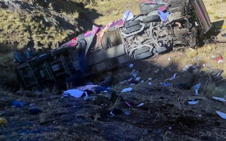 Bus crash kills at least 23 people in Peru’s Andes