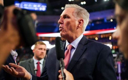 Gaetz taunts McCarthy on convention floor: 'What night are you speaking?'