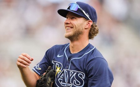 Rays' Taylor Walls performs Trump-inspired celebration after double vs Yankees