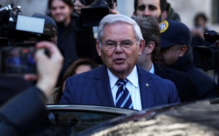 US Senator Bob Menendez to resign after corruption conviction
