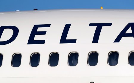 US regulators investigate Delta as it struggles to recover from outage