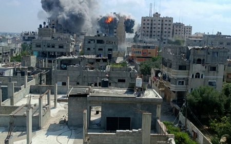 Video shows Israeli strikes hit residential building in Gaza