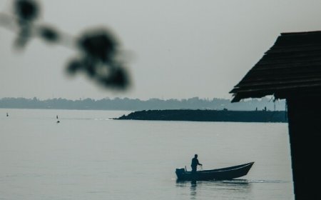 15 Killed, Dozens Missing In Migrant Wreck As Boat Capsizes In Africa