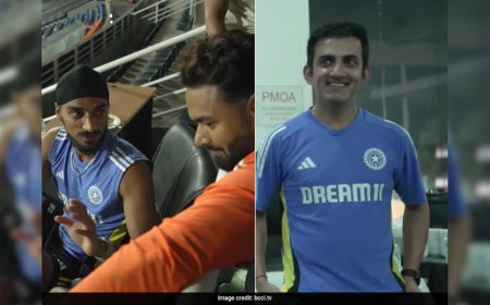 Watch: Gautam Gambhir Can't Stop Smiling In First 'Suspense-Filled' Best Fielder Ceremony
