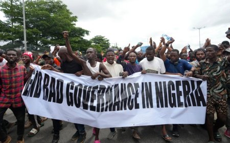 Police fire tear gas as Nigeria economic hardship protests resume
