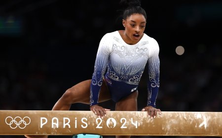 Biles caps OIympic campaign with floor exercise silver after beam fall