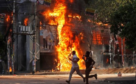 Nearly 100 killed as fresh antigovernment protests turn violent in Bangladesh