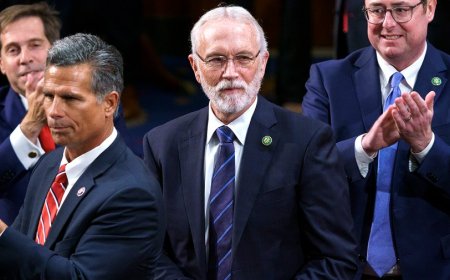 Pro-impeachment Republican in Washington faces Trump-backed challengers: Live results