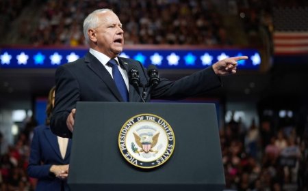 Walz goes on attack against Trump-Vance: 'Weird as hell'