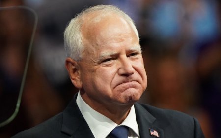 From Manchin to Ocasio-Cortez, Democrats quickly close ranks around Walz