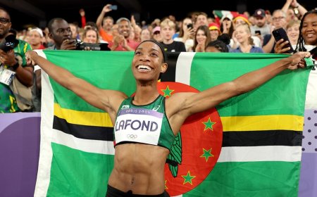 Navy football player finds out his sister won Olympic gold during practice