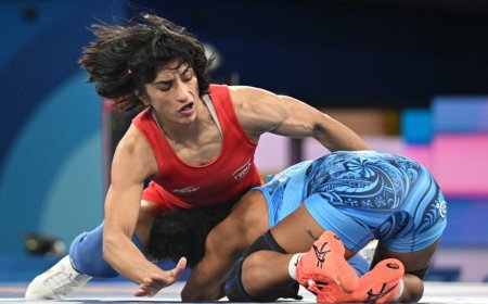 "We Can't Believe...": Babita Phogat On Vinesh Phogat's Paris Olympics 2024 Disqualification