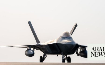 US F-22 stealth warplanes arrive in Middle East