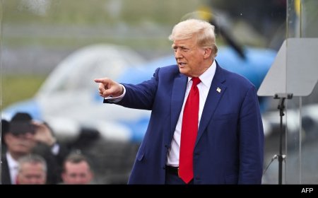 Trump Stands Behind Bulletproof Glass In 1st Outdoor Rally Since Shooting