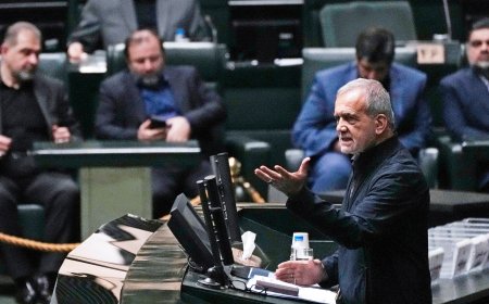 Iran parliament approves president’s entire cabinet, a first since 2001
