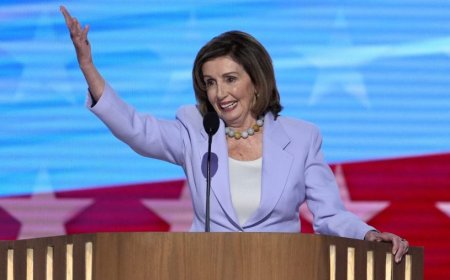 Live updates: Pelosi praises Biden and Walz, rips Trump in snappy speech