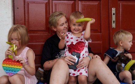 Ukraine somberly marks 33 years of independence as war with Russia rages on