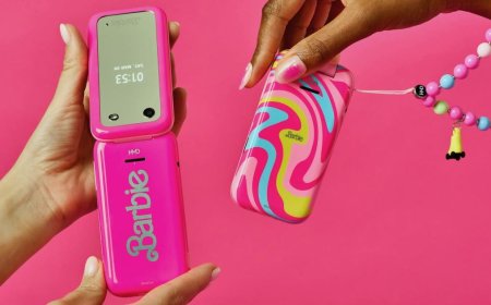 芭比復古摺疊手機終於確定十月發售，果然「不會讓人對數字世界上癮」