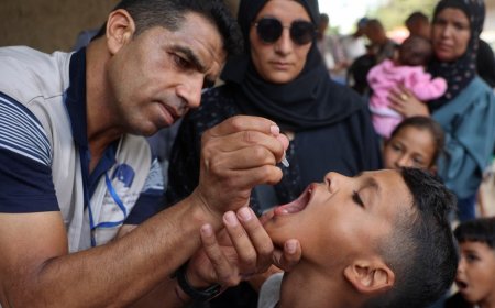 Mass polio vaccination drive kicks off in Gaza amid Israeli strikes