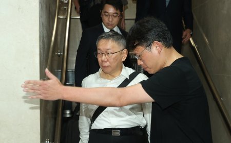 柯文哲無保請回 凌晨3點多走出北檢