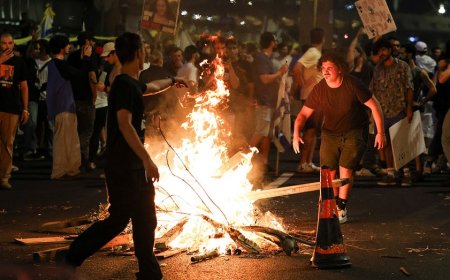 Biden, Harris to meet with US hostage deal negotiating team as major protests erupt in Israel