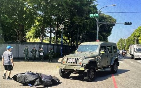 女士官開軍車…營區前撞上直行機車 男彈落路中骨折重傷
