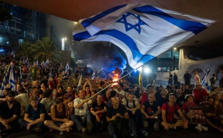 Thousands protest in Israel after hostage deaths