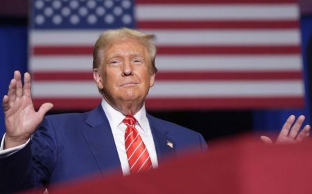 Trump makes new bid to delay hush money sentencing 