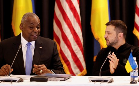 Zelenskyy urges Ukraine allies to allow long-range weapons use in Russia