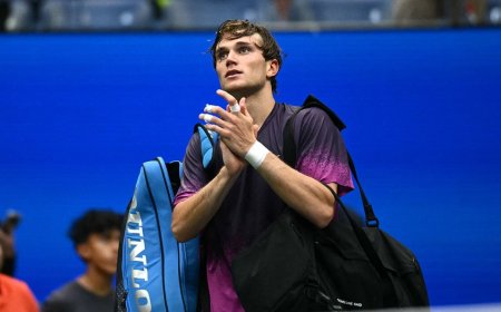 British tennis star Jack Draper vomits during dramatic US Open semifinal loss; Jannik Sinner advances