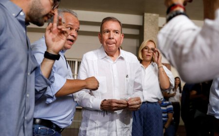 Venezuela opposition candidate Edmundo Gonzalez leaves country for Spain