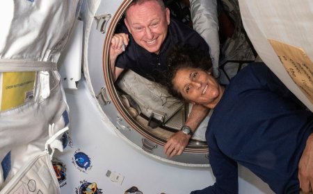 Boeing Starliner lands in New Mexico as crew remains on International Space Station
