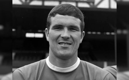 Liverpool Legend Ron Yeats Dies At The Age Of 86
