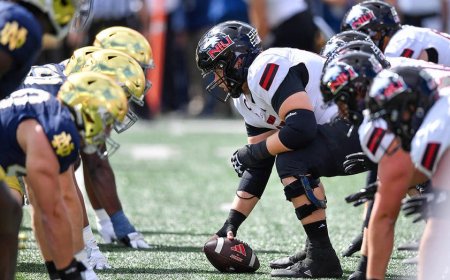 Notre Dame suffers stunning upset to Northern Illinois; Huskies record first-ever win over top-10 opponent