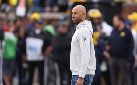Derek Jeter gave Michigan football team an inexperienced locker-room speech before blowout loss to Texas