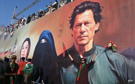 Thousands Defy Roadblocks In Rally For Pakistan Ex PM Imran Khan