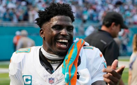 Officer involved in Tyreek Hill detention assigned to 'administrative duties,' official says