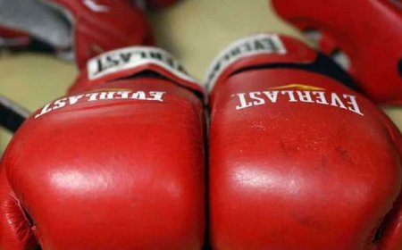 Indian Boxer Deepali Thapa Becomes First-Ever Asian Schoolgirl Champion