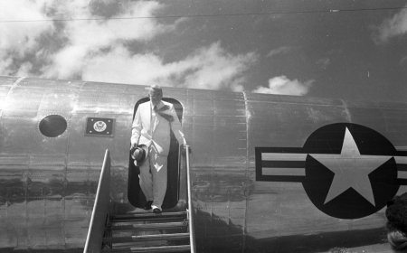 照片看歷史／1954年首位美國務卿訪台 稱艦隊奉命護台