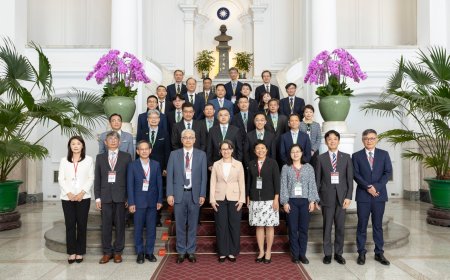 中光電榮獲第六屆國家企業環保獎「銀級獎」