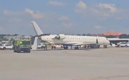 美国两架客机机场相撞，其中一架机尾几乎断裂脱落