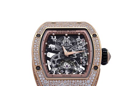 RICHARD MILLE全新RM 17-01陀飛輪 雪花鑲將閃耀定格