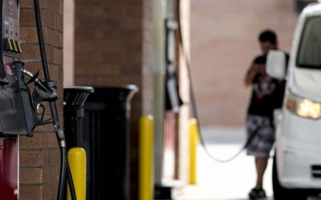 Gas prices slump, marking possible good news for Harris