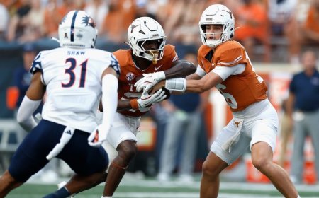 Arch Manning converts 2 touchdowns in 3 plays after coming off the bench for injured Texas starter