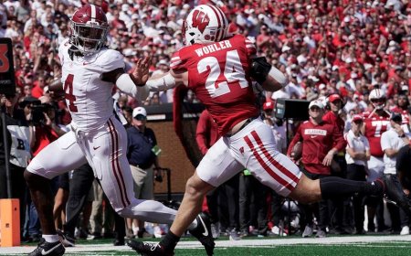 Alabama rolls over Wisconsin in Crimson Tide's first visit to Madison in nearly a century