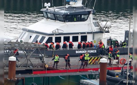 French Authorities Confirm 8 Migrants Died In Channel Crossing Attempt